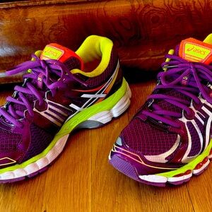 AI gel, Nimbus 15.  Only wore them once. Original price 100+